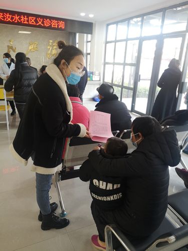 汝水社区举办"服务百姓,健康行动"义诊咨询活动